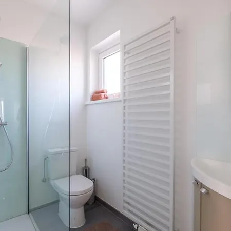 Apartment Les Dauphins 10c *