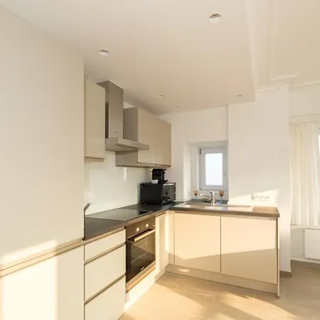 Apartment Les Dauphins 10c *