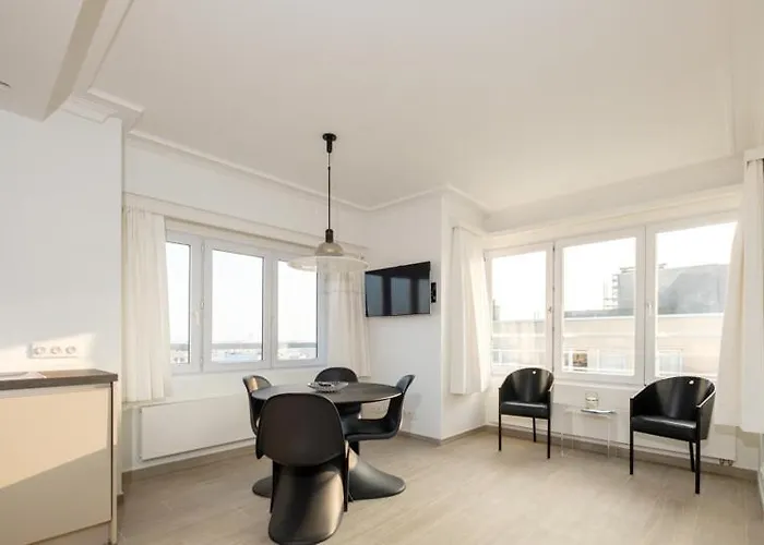 Les Dauphins 10c Ostende